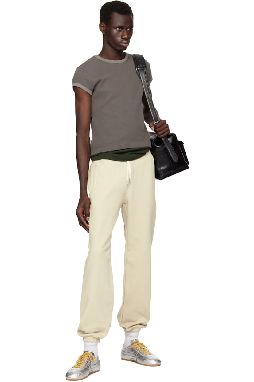 French terry sweatpants.

· Oversized
· Drawstring at waistband
· Three-pocket styling
· Elasticized cuffs

Supplier color: Dune