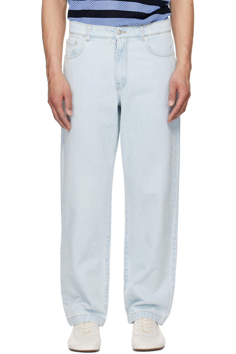 Non-stretch denim jeans. Fading throughout.

· Belt loops
· Five-pocket styling
· Zip fly
· Silver-tone hardware
· Contrast stitching in tan

Supplier color: Washed blue