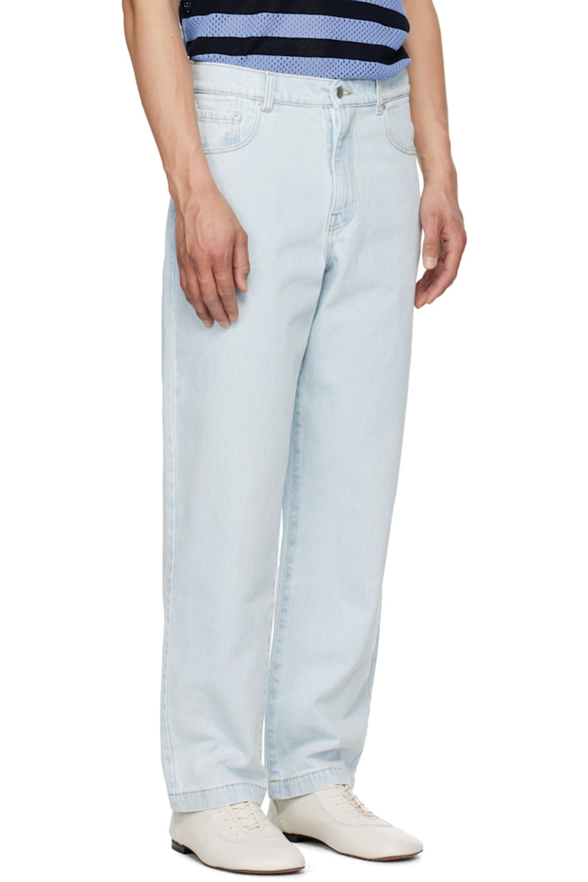 Non-stretch denim jeans. Fading throughout.

· Belt loops
· Five-pocket styling
· Zip fly
· Silver-tone hardware
· Contrast stitching in tan

Supplier color: Washed blue