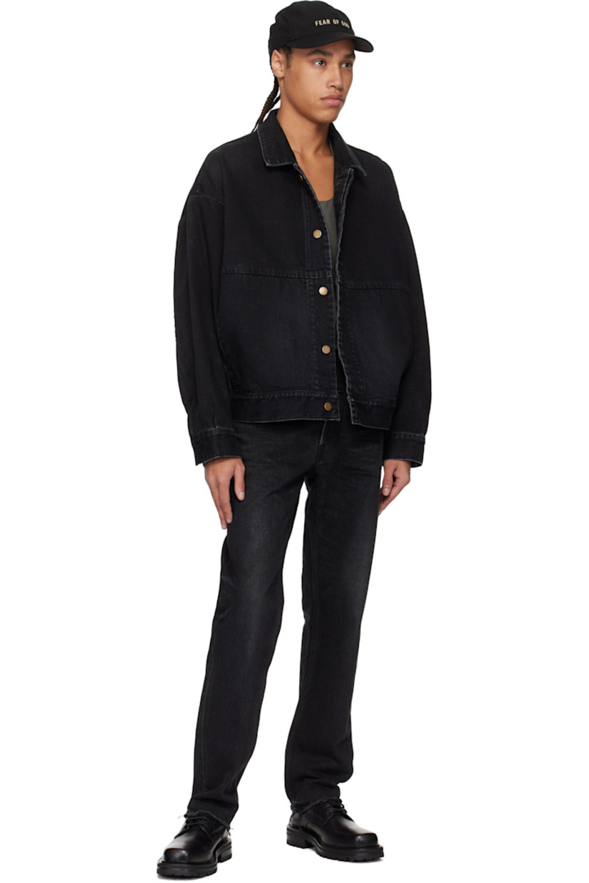 Straight-leg non-stretch denim jeans. Fading and whiskering throughout. 

· Belt loops
· Five-pocket styling
· Button fly
· Rubberized logo patch at front
· Frayed edge at cuffs 
· Logo-engraved bronze-tone hardware
· Contrast stitching in tan 

Supplier color: Black