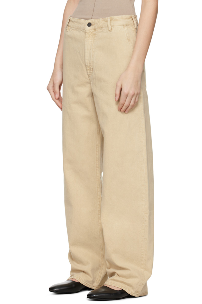 Wide-leg non-stretch organic cotton denim jeans. Fading throughout.

· Mid-rise
· Belt loops
· Four-pocket styling
· Zip fly
· Logo patch at back waistband

Supplier color: Tea stain
