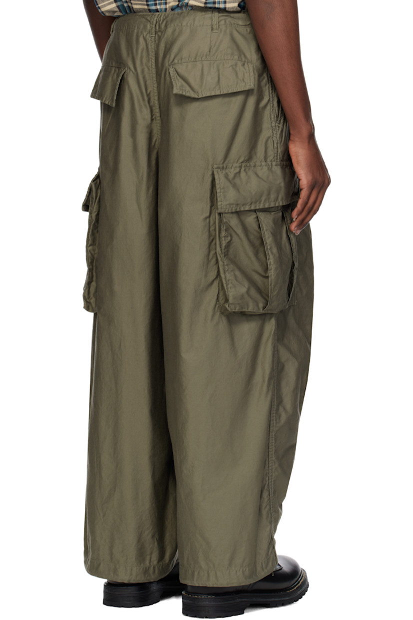 Heavyweight cotton BDU twill cargo pants.

· Belt loops
· Cord-lock drawstring at waistband
· Four-pocket styling
· Zip fly
· Drawstring at cuffs
· Cargo pocket at outseams

Supplier color: Olive
