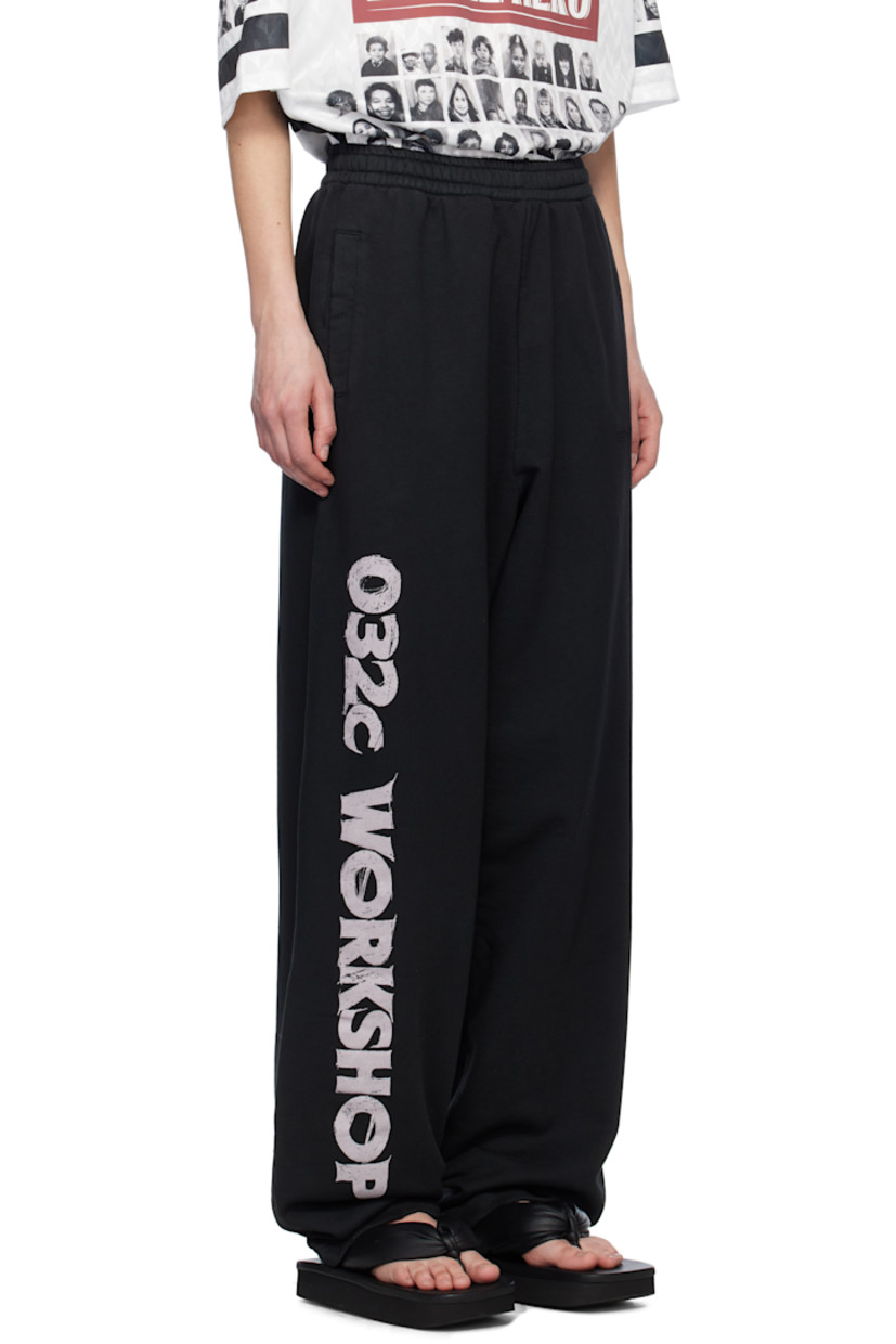 Organic cotton French terry lounge pants. Subtle distressing throughout. 

· Concealed drawstring at elasticized waistband
· Two-pocket styling
· Logo embroidered at front
· Logo and text printed at leg

Supplier color: Faded black