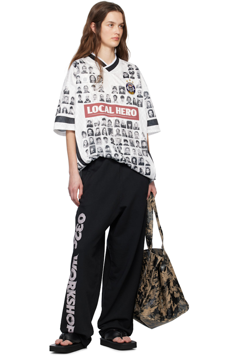 Organic cotton French terry lounge pants. Subtle distressing throughout. 

· Concealed drawstring at elasticized waistband
· Two-pocket styling
· Logo embroidered at front
· Logo and text printed at leg

Supplier color: Faded black