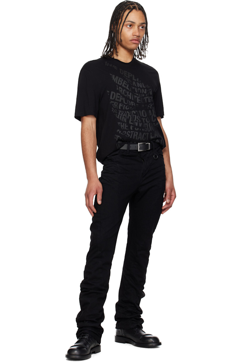 Grained leather belt in black.

· Pin-buckle fastening
· Logo-engraved silver-tone hardware
· W1.25"

Supplier color: Black