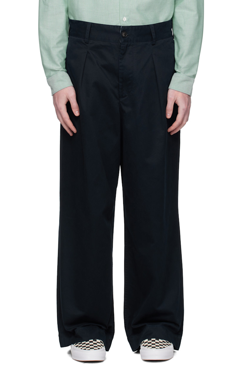 Peached 11.5 oz cotton twill trousers.

· Wide-leg
· Belt loops
· Four-pocket styling
· Zip fly
· Pleats at front

Supplier color: Navy