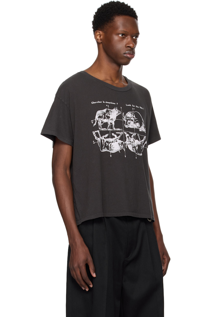 Cotton jersey T-shirt. Fading throughout. 

· Lightweight 
· Rib-knit crewneck
· Graphic and text printed at front 
· Dropped shoulders

Supplier color: Faded black