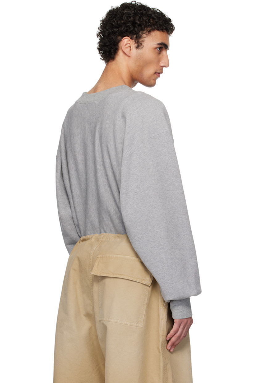 French terry sweatshirt.

· Rib-knit crewneck, hem, and cuffs
· Logo embroidered at chest
· Dropped shoulders

Supplier color: Medium grey