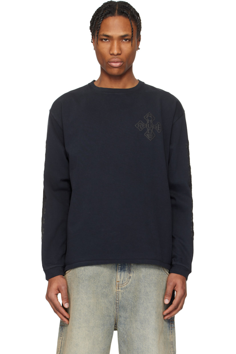 Washed cotton jersey T-shirt. 

· Rib-knit crewneck, hem, and cuffs
· Logo graphic bonded at chest and back
· Dropped shoulders
· Logo graphic pattern bonded at sleeves

Supplier color: Vtg black/Black