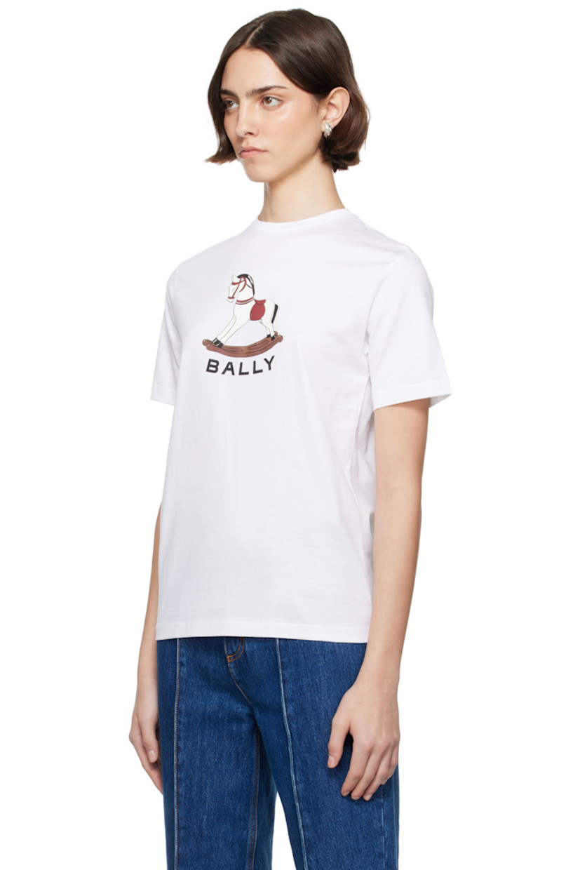 Organic cotton jersey T-shirt. 

· Rib-knit crewneck
· Graphic and logo printed at front 

Featuring artwork by Beni Bischof.

Supplier color: White