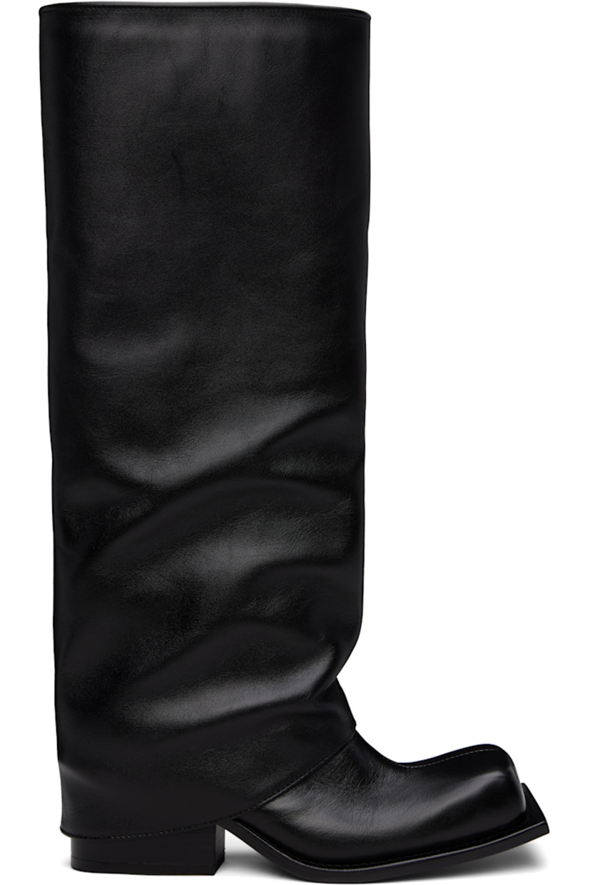 Handcrafted knee-high grained leather boots in black.

· Square toe
· Foldover leather collar
· Concealed zip closure at inner side 
· Buffed leather lining
· Stacked block heel with rubber injection
· Leather sole
· Heel: H2.25"

Supplier color: Black