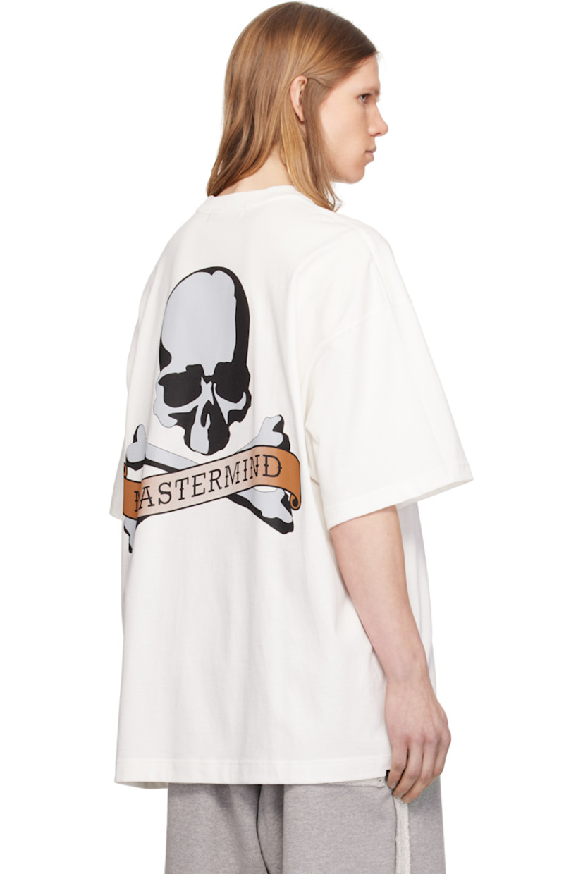 Cotton jersey t-shirt.

· Rib-knit crewneck
· Logo graphic printed at chest and back
· Logo flags at hem
· Dropped shoulders
· Detachable logo-printed trim at interior

Supplier color: White
