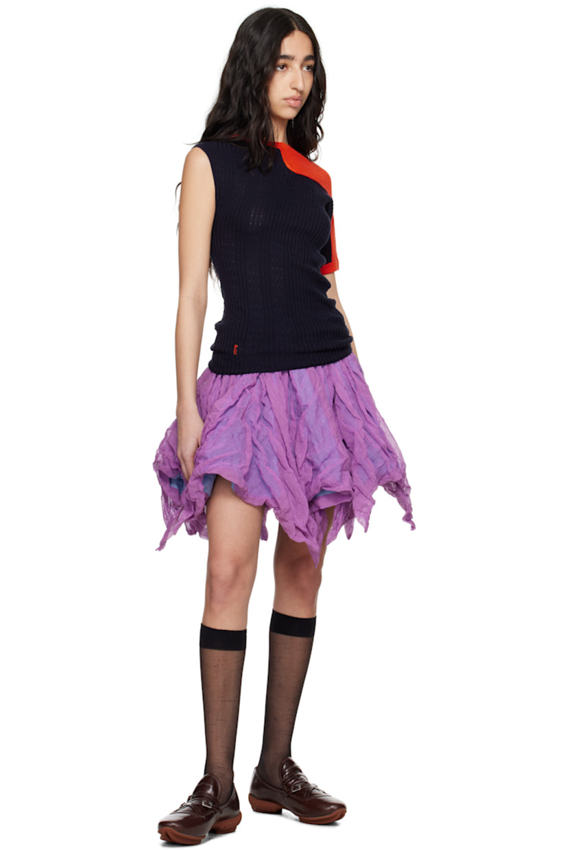 Crinkled cotton- and silk-blend organza midi skirt. Metallic thread detailing throughout.

· Asymmetric hem
· Concealed zip closure at side seam
· Full cotton voile lining

Supplier color: Lilac/Smoke grey