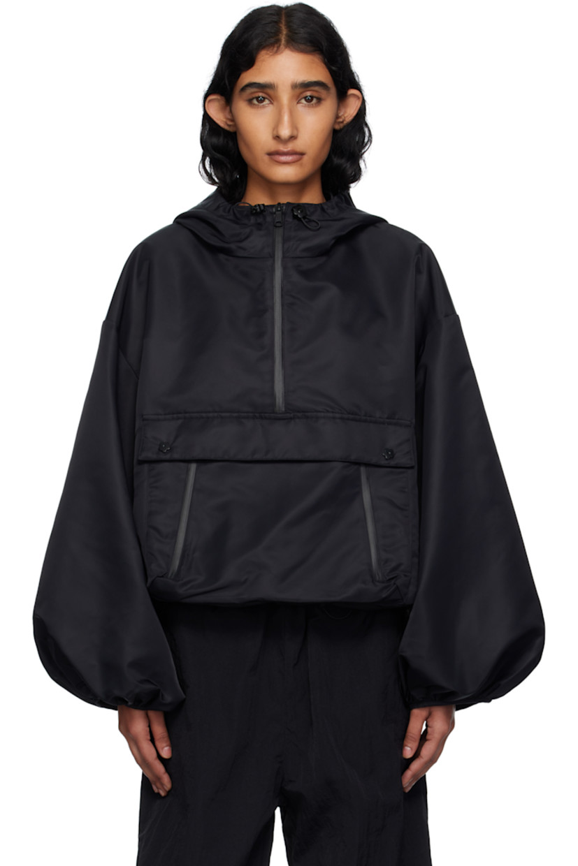 Insulated nylon taffeta jacket.

· Bungee-style drawstring at hood
· Zip expansion panel at front
· Flap and zip pockets at front
· Bungee-style drawstring at hem
· Balloon sleeves
· Dropped shoulders
· Full satin lining

Supplier color: Black