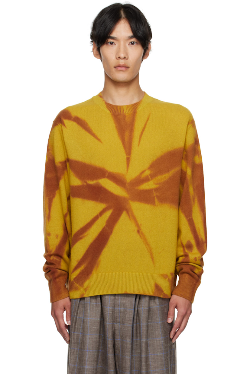 Knit cashmere sweater. 

�· Hand-dyed graphic throughout
· Rib-knit crewneck, hem, and cuffs
· Dropped shoulders

Each item is unique. Please note patterning may vary. 

Supplier color: Citronelle