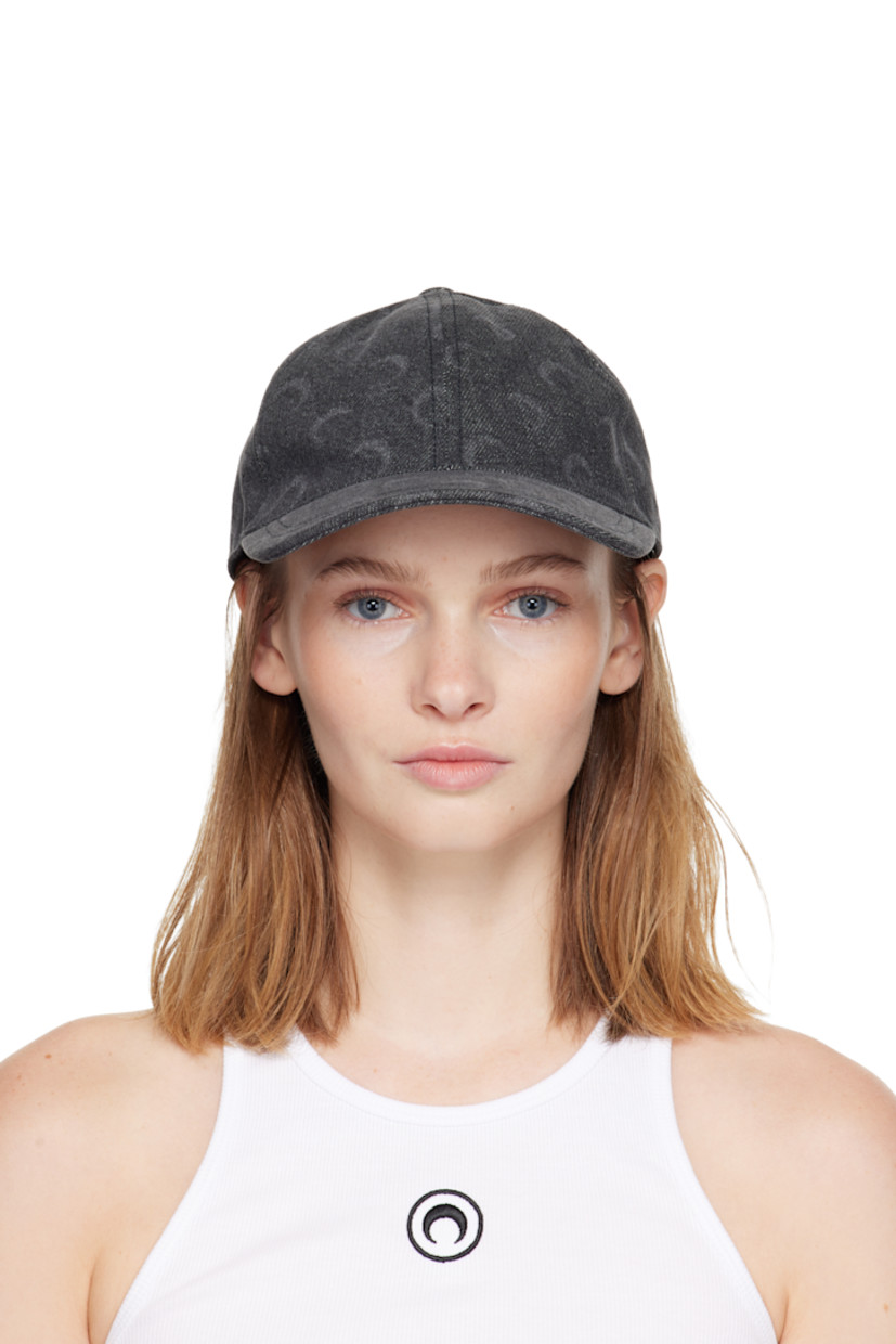 Denim cap.

· Fading and printed logo pattern throughout
· Curved brim
· Velcro fastening
· Cotton twill lining

Supplier color: Dark grey