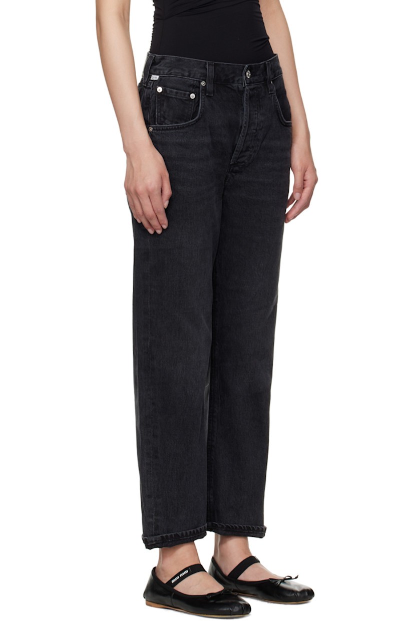 Non-stretch regenerative cotton denim jeans.

· The Integrity Grown™-certified
· Loose-fit and tapered 
· Fading and whiskering throughout 
· Belt loops
· Five-pocket styling
· Button fly 
· Logo patch at back waistband

Supplier color: Stonington