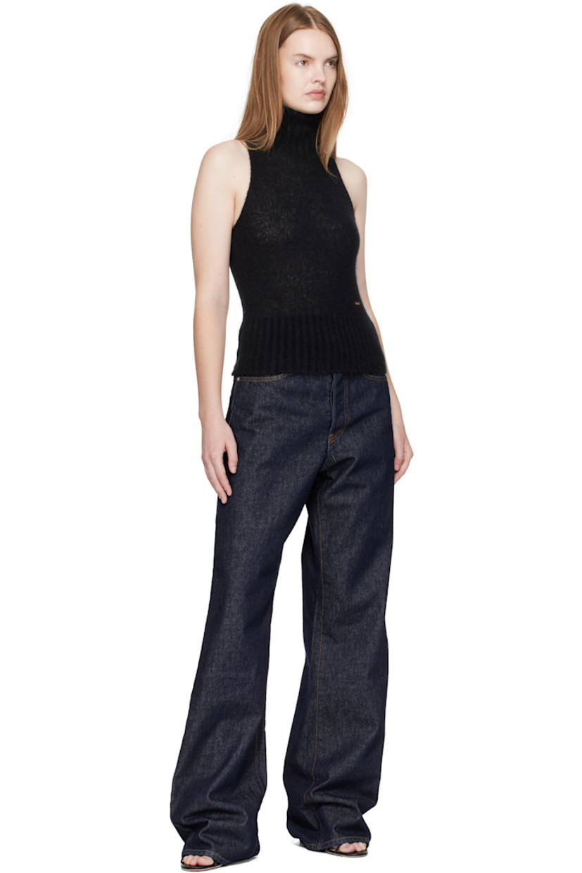 Knit cashmere- and silk-blend turtleneck.

· Rib-knit collar and hem
· Logo plaque at front

Supplier color: Black