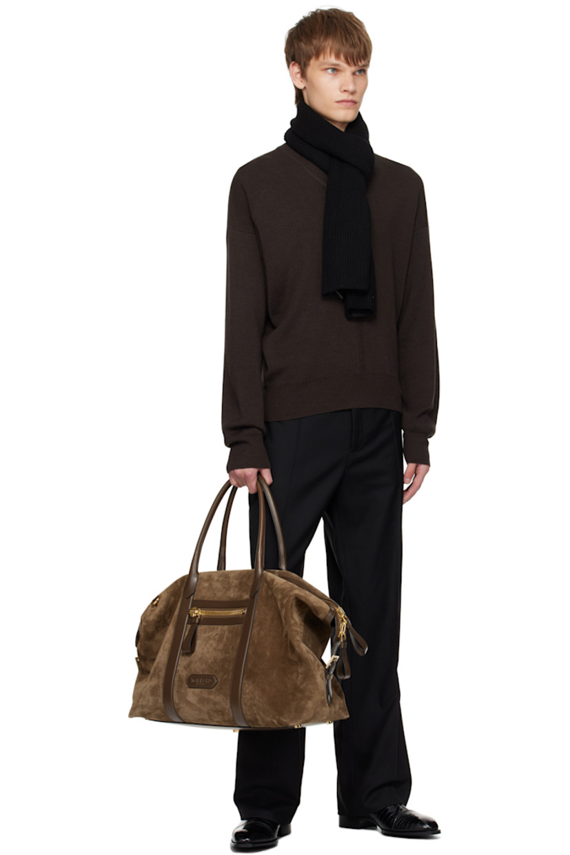 Rectangular rib-knit cashmere scarf.

· Logo patch at end
· L73" x W10"

Supplier color: Black