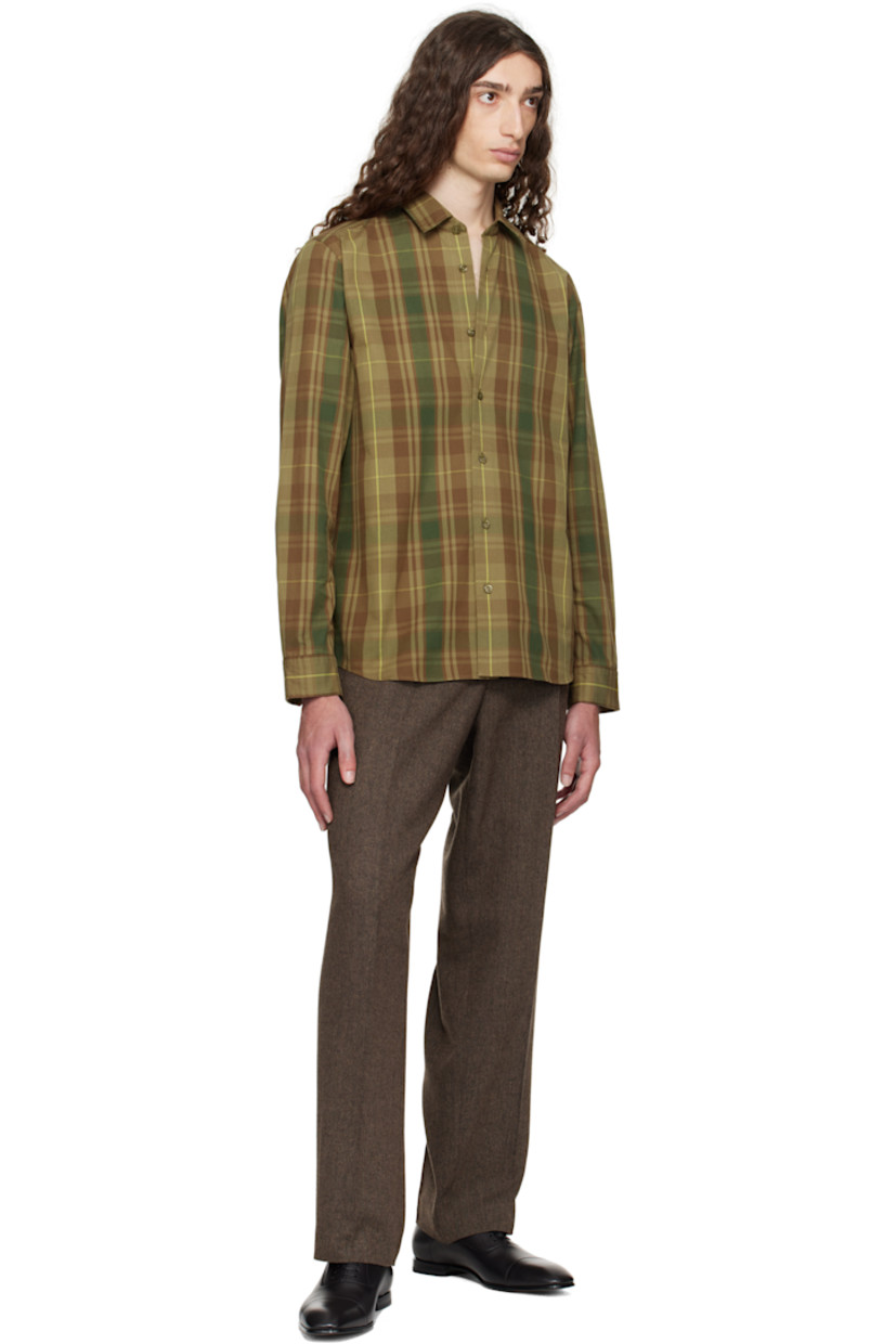 Cotton twill shirt.

· Check pattern throughout
· Spread collar
· Button closure
· Shirttail hem
· Adjustable buttoned barrel cuffs
· Logo plaque at back collar

Supplier color: Open Green