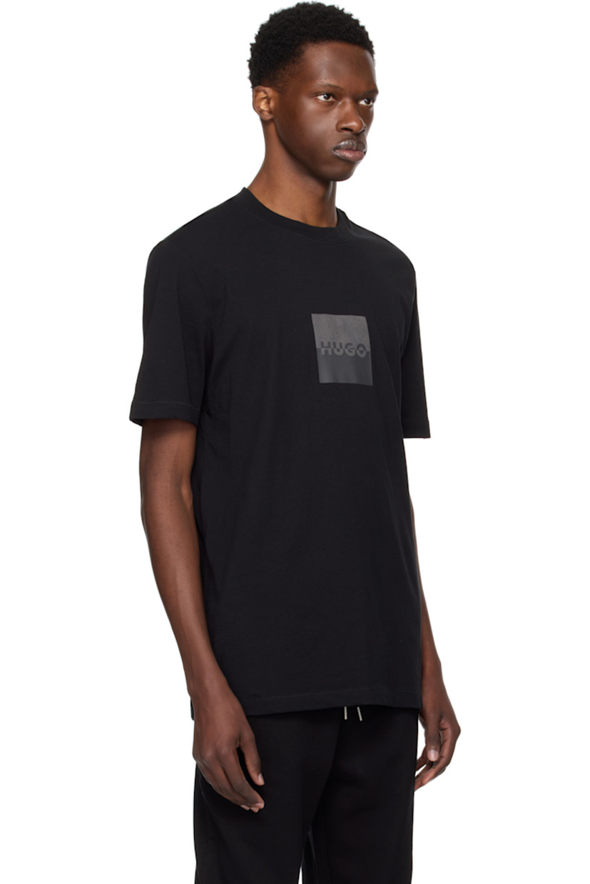Cotton jersey T-shirt. 

· Rib-knit crewneck
· Logo printed at front 

Supplier color: Black