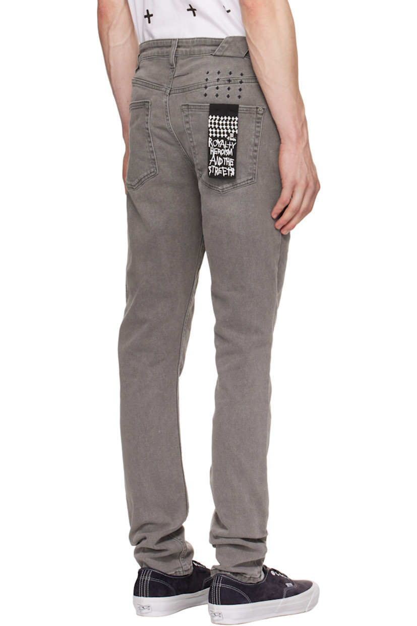 Stretch denim jeans. Fading throughout.

· Slim-fit
· Mid-rise
· Belt loops
· Five-pocket styling
· Button fly
· Logos embroidered at back
· Detachable logo flag at back pocket
· Logo printed at back leg

Supplier color: Prodigy