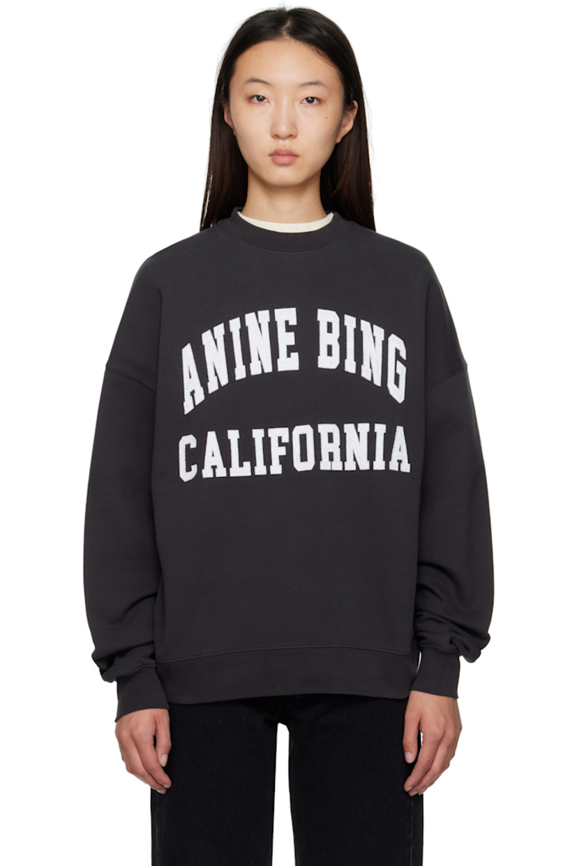 Relaxed-fit organic cotton fleece sweatshirt.

· Rib-knit crewneck, hem, and cuffs
· Logo and text appliqués at front
· Dropped shoulders
· Logo bonded at back collar

Supplier color: Vintage Black