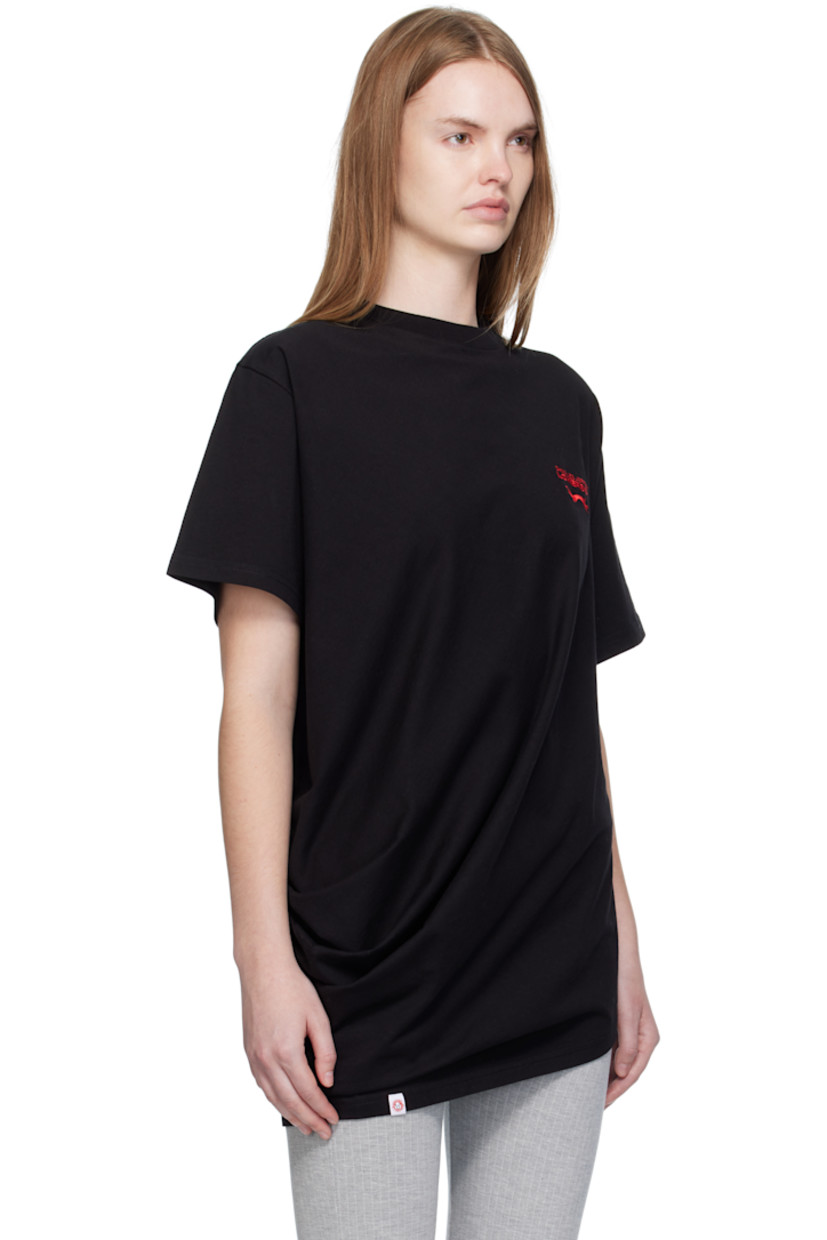 Organic cotton jersey T-shirt. 

· Twisted construction
· Draping throughout
· Rib-knit crewneck
· Logo embroidered at chest
· Logo flag at asymmetric hem

Supplier color: Black