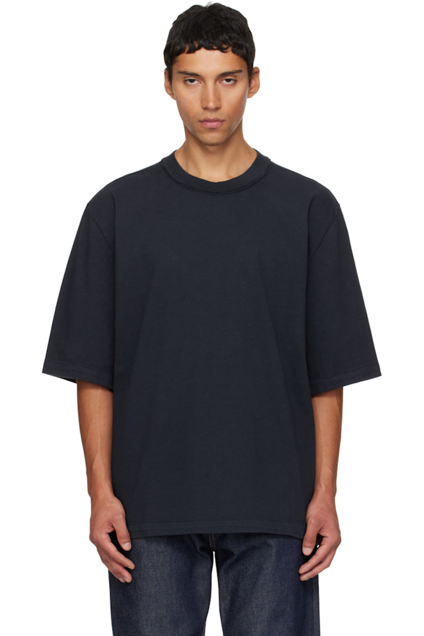 Heavyweight cotton jersey T-shirt.

· Raw edge at rib-knit crewneck
· Dropped shoulders

Supplier color: Navy