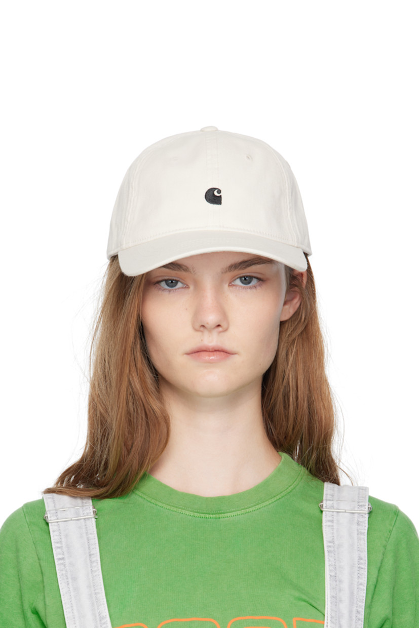 296 g/sqm cotton twill cap.

· Garment-washed 
· Embroidered eyelets at crown
· Embroidered logo at face
· Curved brim 
· Cinch fastening at back
· Twill browband

Supplier color: Wax/Black
