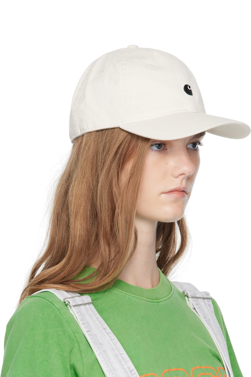 296 g/sqm cotton twill cap.

· Garment-washed 
· Embroidered eyelets at crown
· Embroidered logo at face
· Curved brim 
· Cinch fastening at back
· Twill browband

Supplier color: Wax/Black