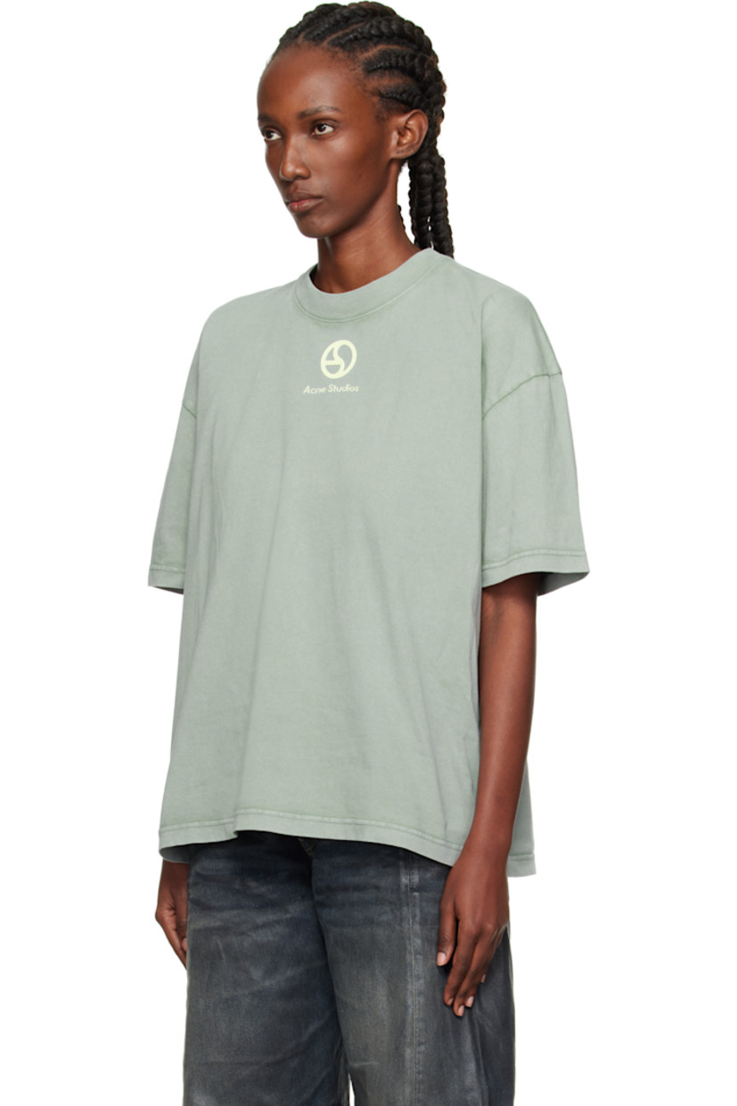 Organic cotton jersey T-shirt.

· Rib-knit crewneck
· Logo printed at chest
· Dropped shoulders

Supplier color: Mint green