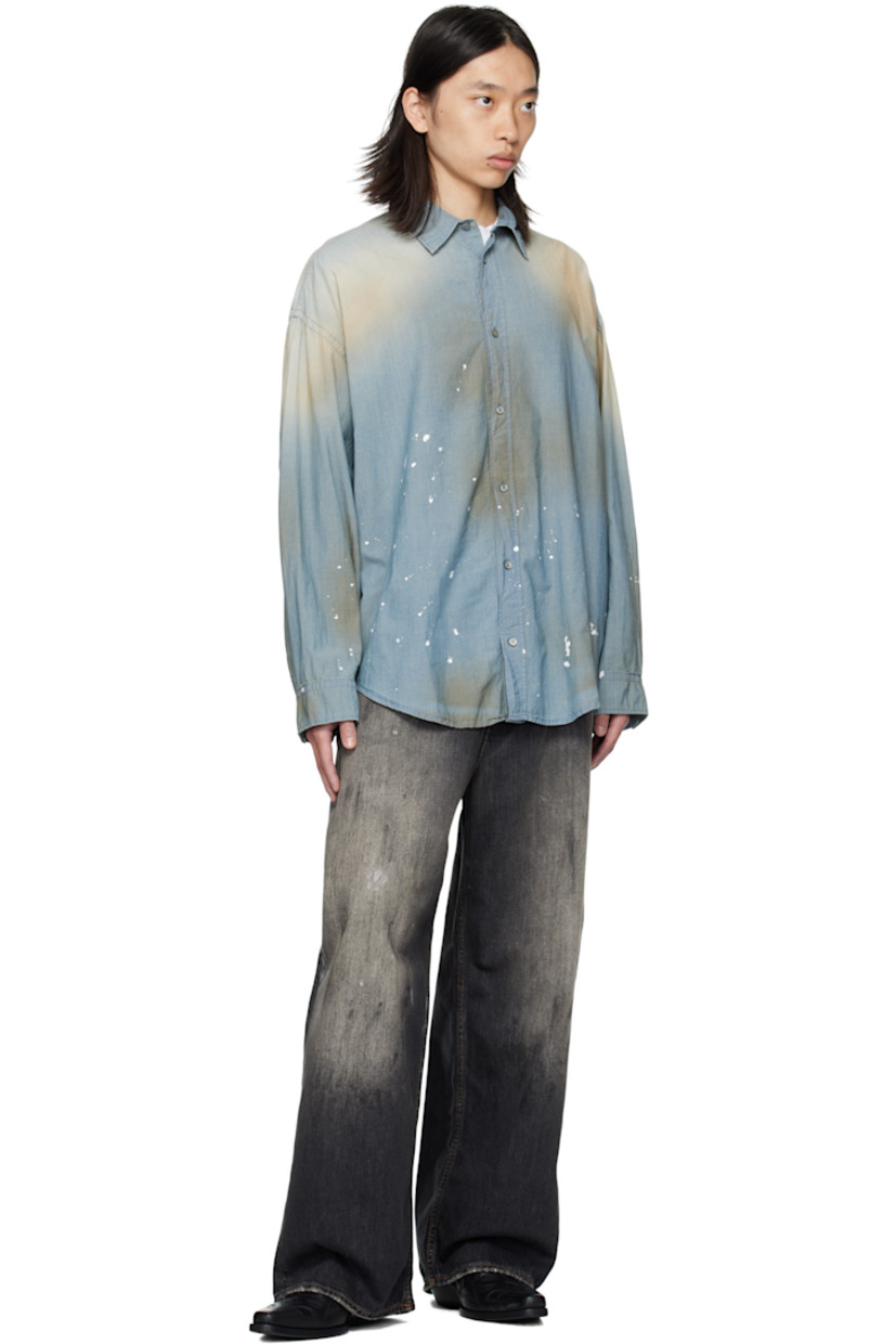 Baggy-fit non-stretch organic cotton denim jeans.

· Fading and hand-splattered paint throughout
· Low-rise
· Belt loops
· Five-pocket styling
· Button fly
· Leather logo patch at back waistband
· Contrast stitching in tan

Supplier color: Black
