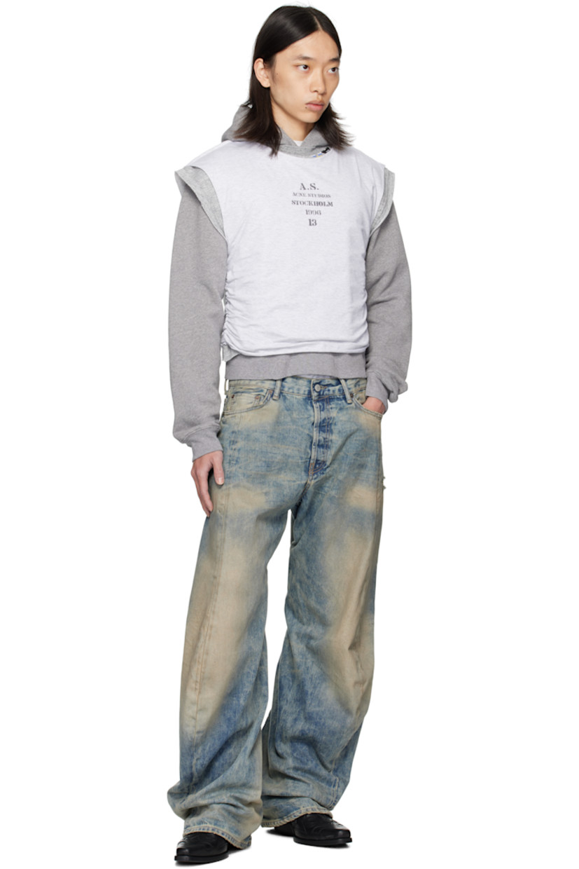 Organic cotton fleece hoodie. Integrated and sleeveless cotton fleece sweatshirt-style overlay with tank top overlay. 
 
· Raw edges throughout
· Logo flags at crewneck
· Printed logo at chest
· Cropped hem

Supplier color: Grey melange