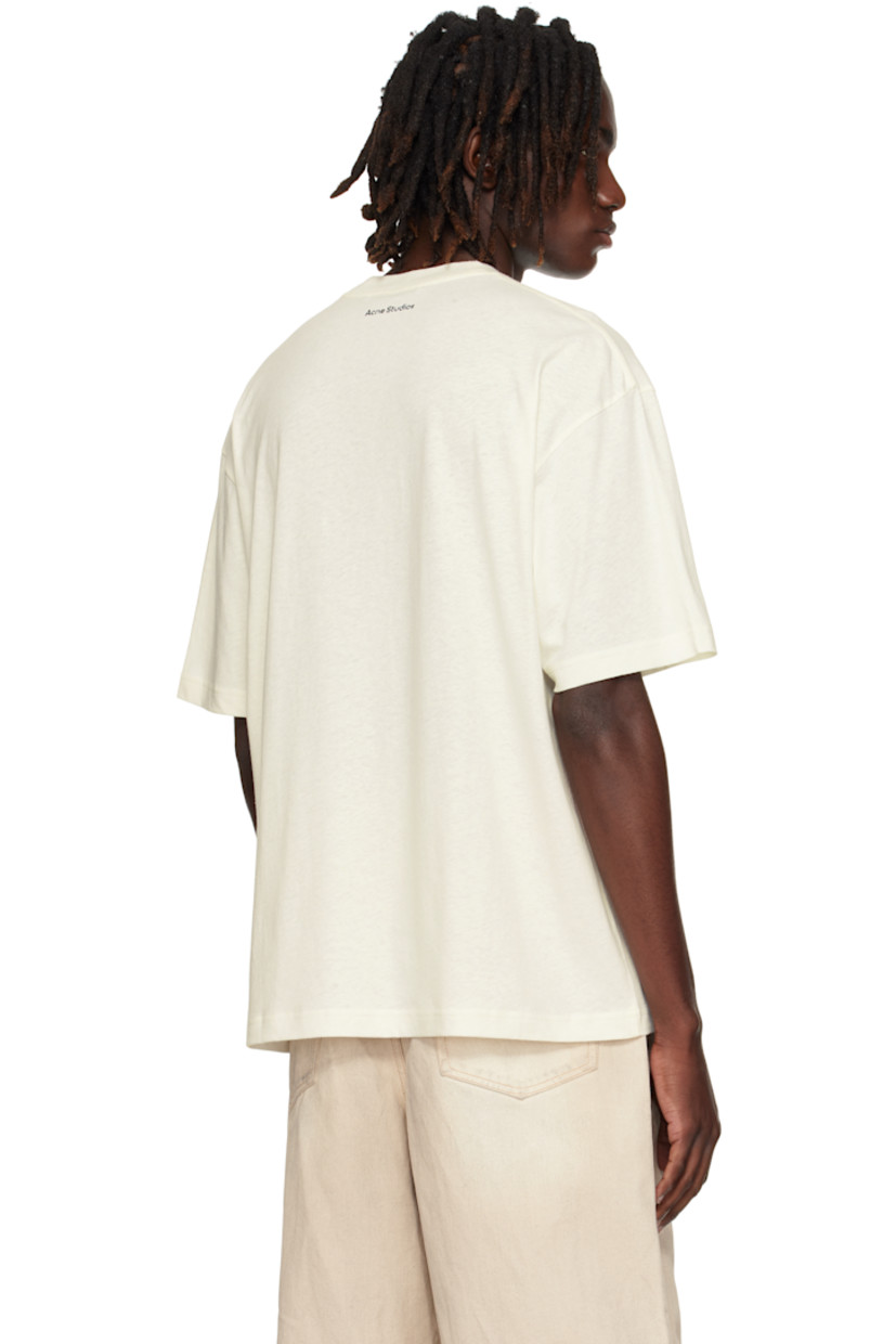 Organic cotton- and True hemp-blend jersey T-shirt. 

· Rib-knit crewneck
· Flocked logo graphic at front 
· Dropped shoulders
· Logo printed at back collar 

Supplier color: Optic white
