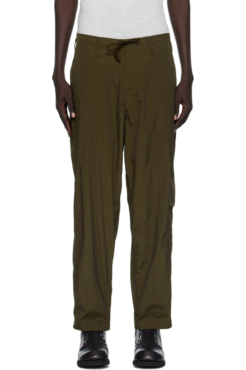 Nylon ripstop cargo pants.

· Drawstring and belt loops at waistband
· Four-pocket styling
· Zip fly
· Cargo pocket at outseam

Supplier color: Khaki