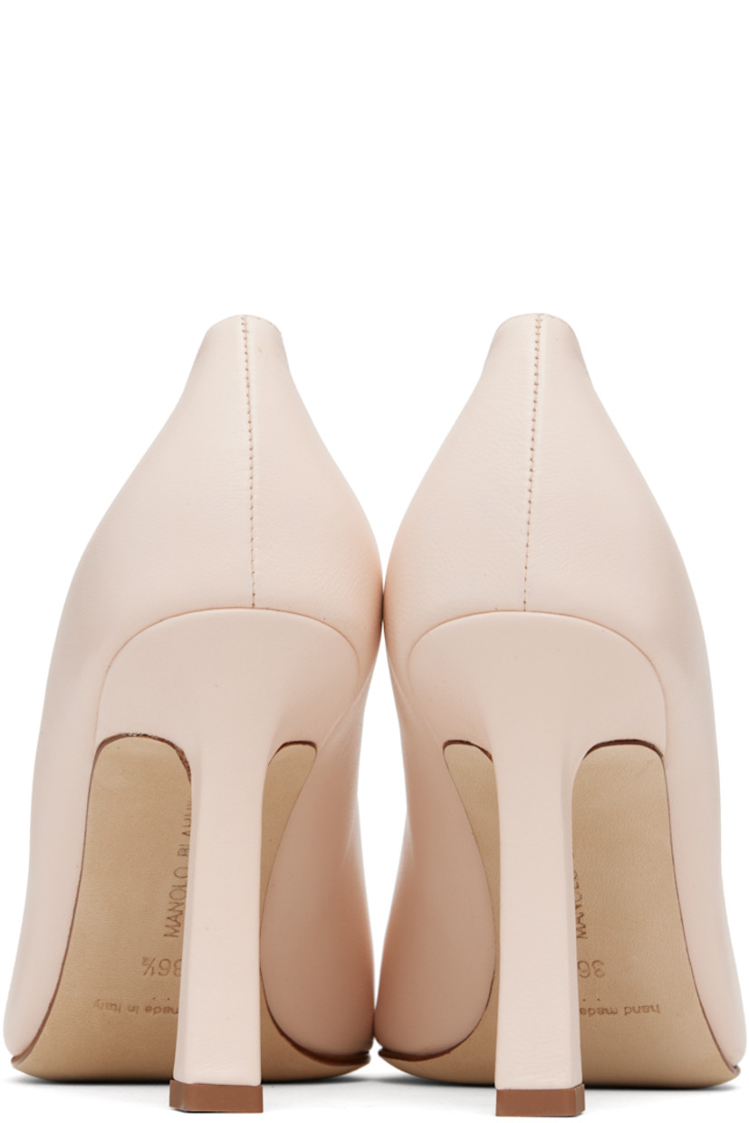 Handcrafted grained leather heels. 

· Pointed square toe
· Buffed leather lining
· Covered stiletto heel with rubber injection
· Nubuck sole
· Heel: H3.75"

Supplier color: Light nude