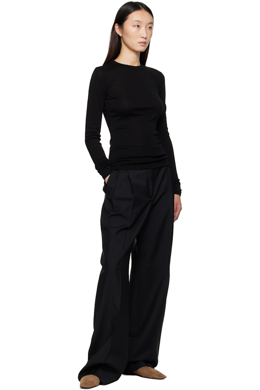 Merino wool jersey T-shirt. Rib-knit crewneck.

Supplier color: Black