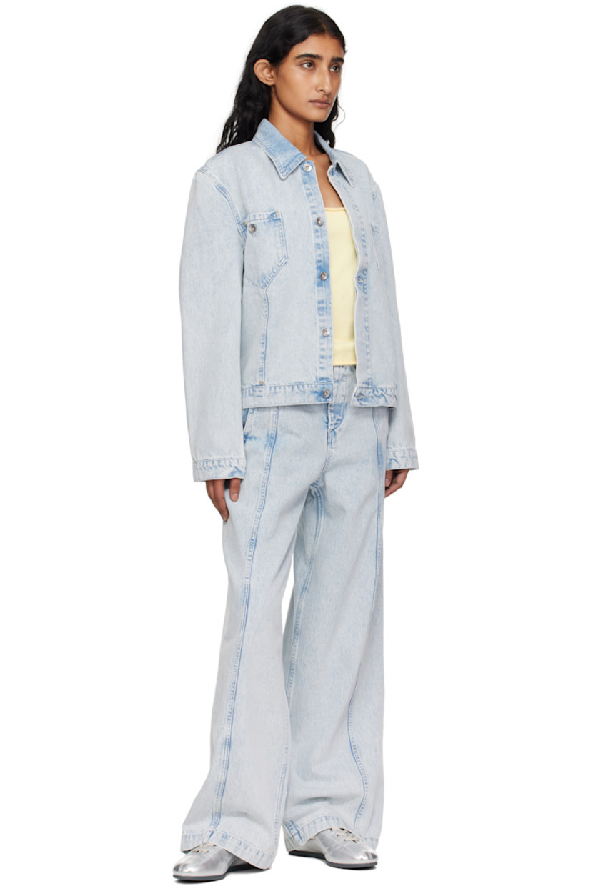 Non-stretch 12 oz organic cotton denim jeans.

· Fading throughout
· Wide-leg
· High-rise
· Belt loops
· Four-pocket styling
· Button fly
· Central seam at front and back legs

Supplier color: Indigo