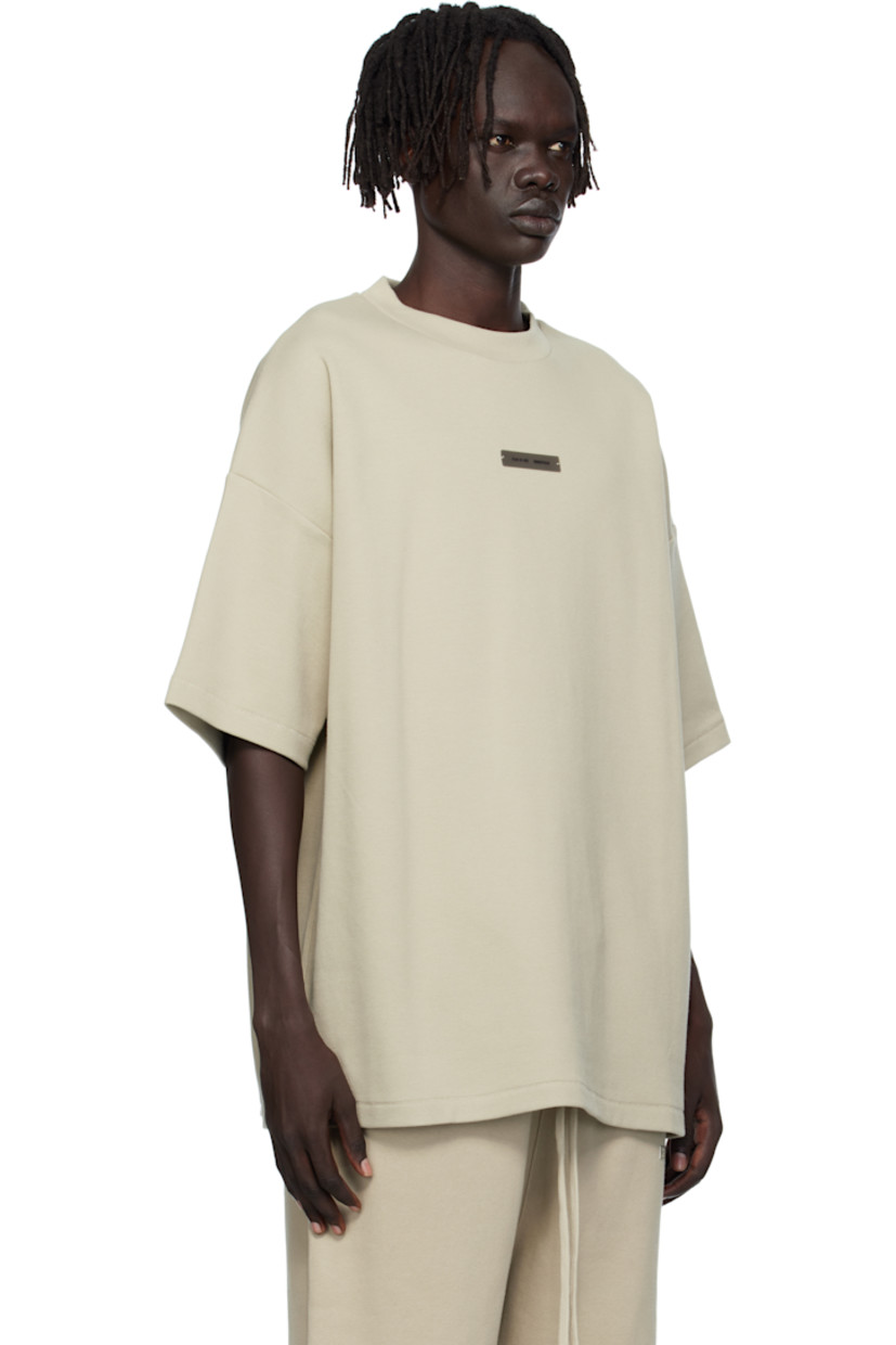 Cotton-blend piqué T-shirt.

· Crewneck
· Rubber logo patch at chest and back collar
· Dropped shoulders

Supplier color: Abbey stone