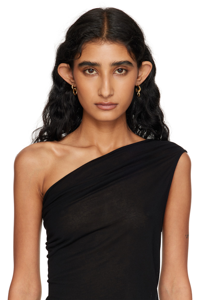 Pair of curb chain drop earrings in gold-tone sterling silver. 

· Hinged-post fastening 
· H1" x W0.5"

Supplier color: Yellow gold plating