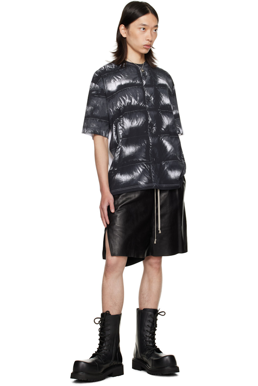 Cotton jersey T-shirt.

· Rib-knit crewneck
· Trompe l'oeil graphic printed at front
· Logos printed at back

Part of the Moncler Genius x AWGE by A$AP Rocky collaboration.

Supplier color: Black