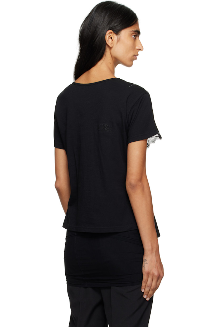 Cotton jersey T-shirt.

· Bow and lace trim at V-neck
· Ruching at front
· Brocade panel with jacquard floral pattern at front 
· Raglan sleeves
· Lace trim at cuffs
· White stitching at shoulder
· Logo embroidered at back

Supplier color: Black
