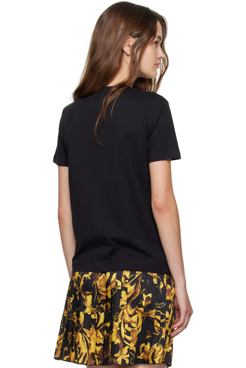 Cotton jersey T-shirt.

· Rib-knit crewneck
· Logo printed at front

Supplier color: Black/Gold
