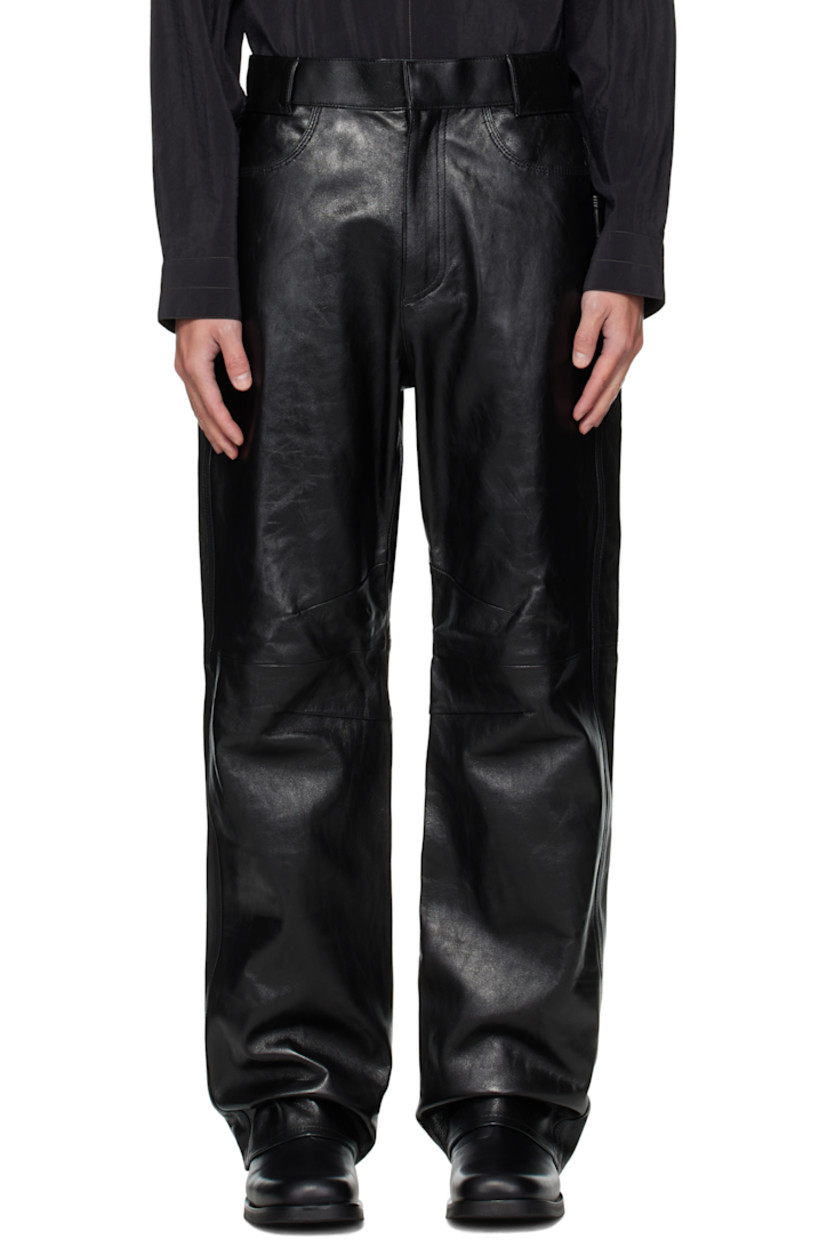 Grained sheepskin pants.

· Belt loops
· Four-pocket styling
· Zip fly
· Darts at knees
· Hammer loop at outseam
· Full twill lining

Supplier color: Black