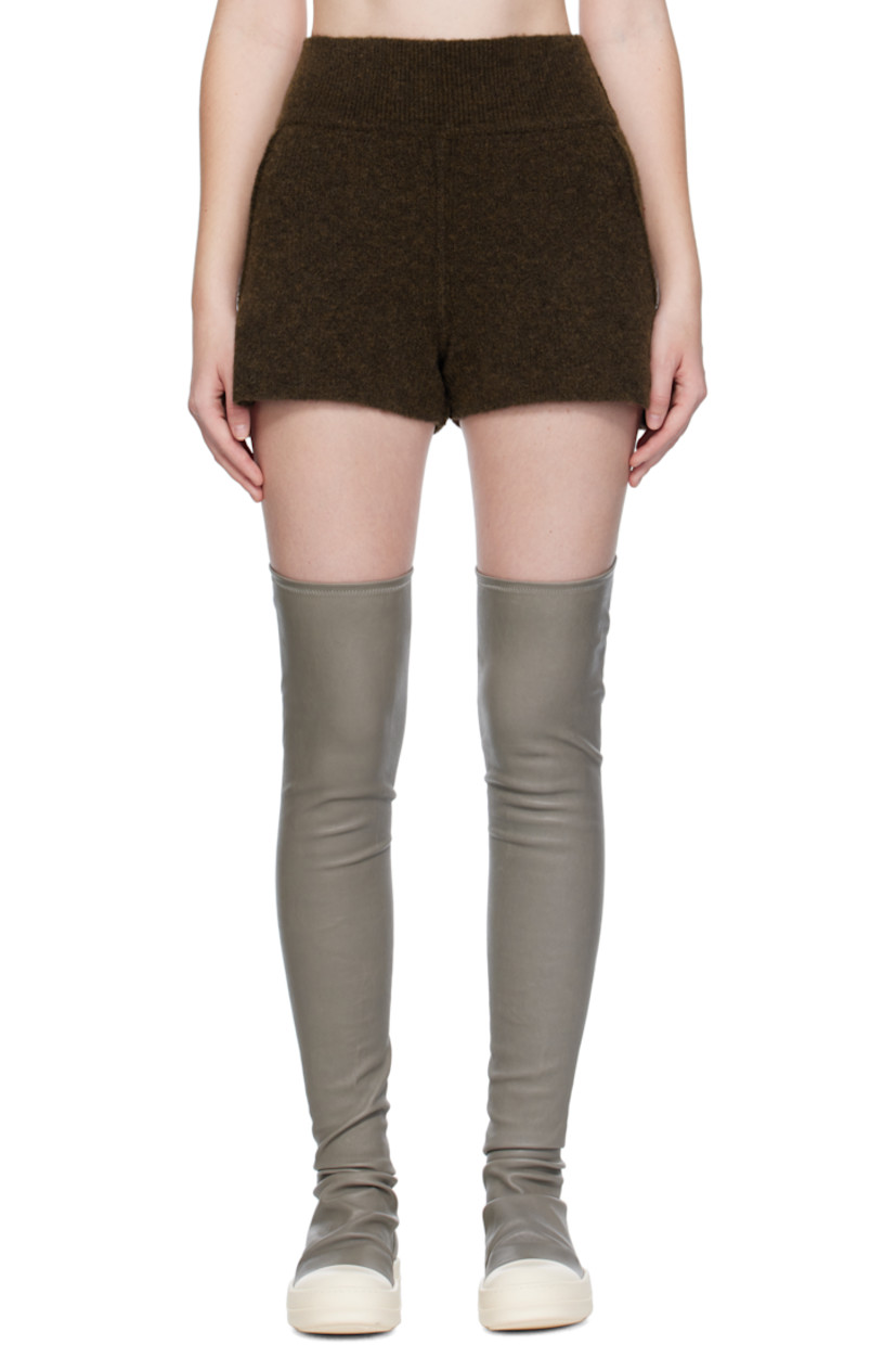 Knit stretch alpaca-blend shorts.

· Rib-knit waistband
· Vented cuffs

Supplier color: Brown