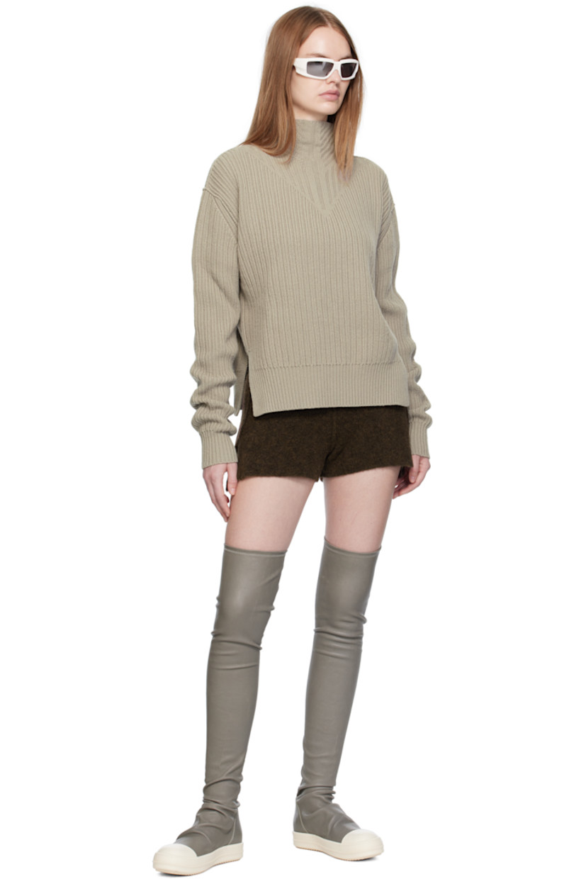 Knit stretch alpaca-blend shorts.

· Rib-knit waistband
· Vented cuffs

Supplier color: Brown