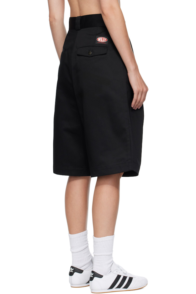 Loose-fit cotton-blend twill shorts.

· Belt loops
· Four-pocket styling
· Button fly
· Pleats at front
· Logo patch at back

Supplier color: Black
