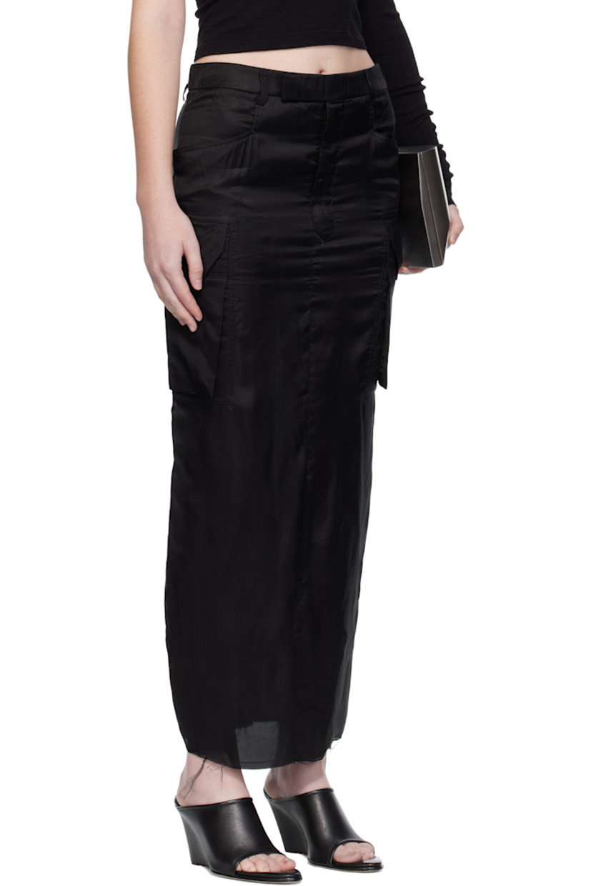 Cupro twill midi skirt.

· Belt loops
· Two-pocket styling
· Zip fly
· Raw edge at hem
· Bellows pocket at side seams
· Central vent at back hem
· Horn hardware

Supplier color: Black