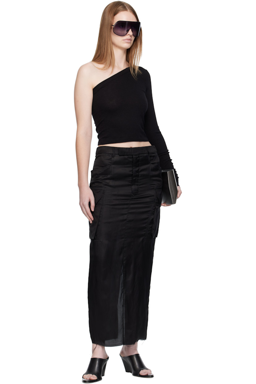 Cupro twill midi skirt.

· Belt loops
· Two-pocket styling
· Zip fly
· Raw edge at hem
· Bellows pocket at side seams
· Central vent at back hem
· Horn hardware

Supplier color: Black